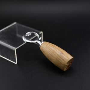 Décapsuleur en chêne vert